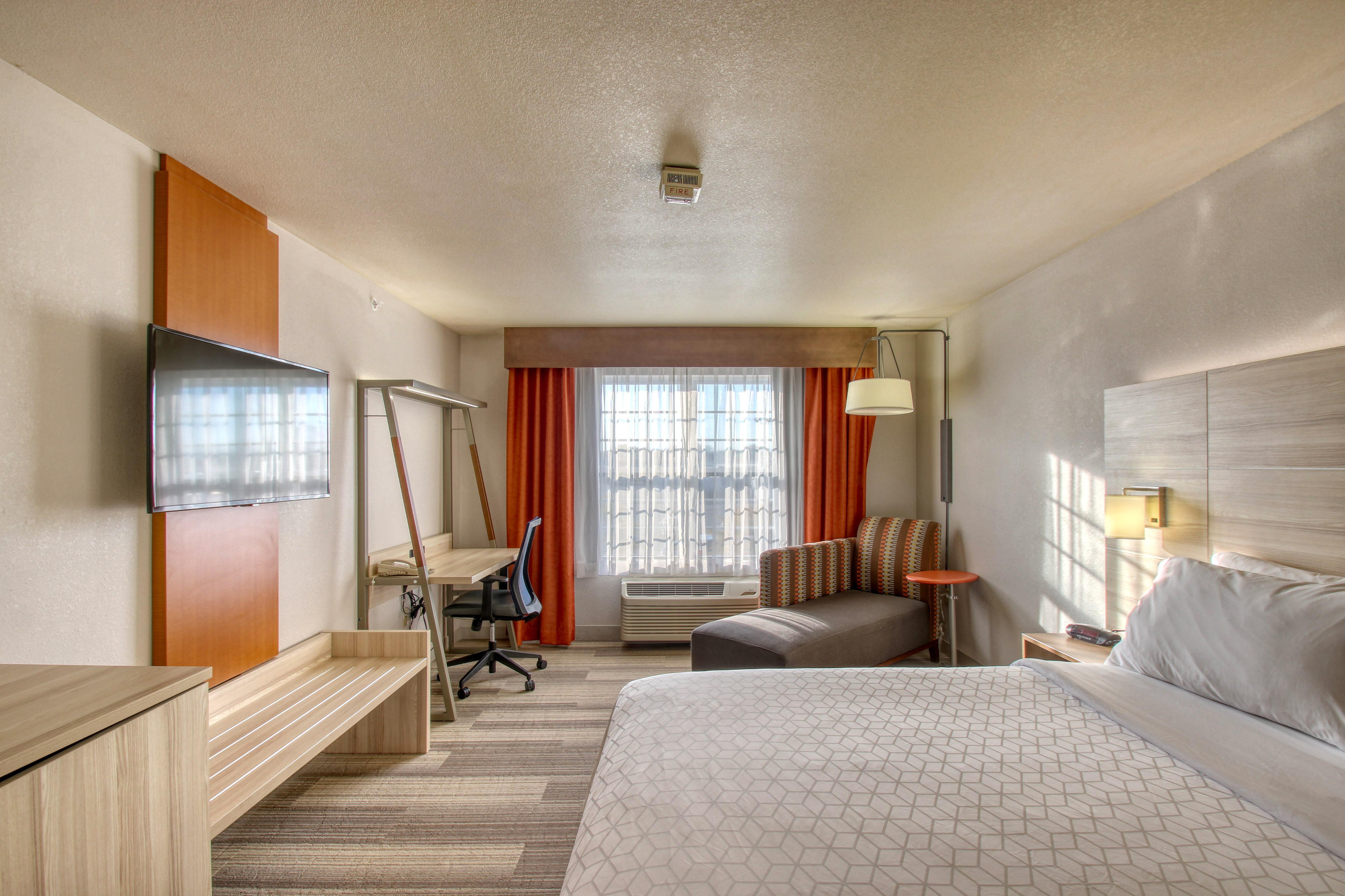 Holiday Inn Express Hotel & Suites Milwaukee Airport By Ihg Екстериор снимка