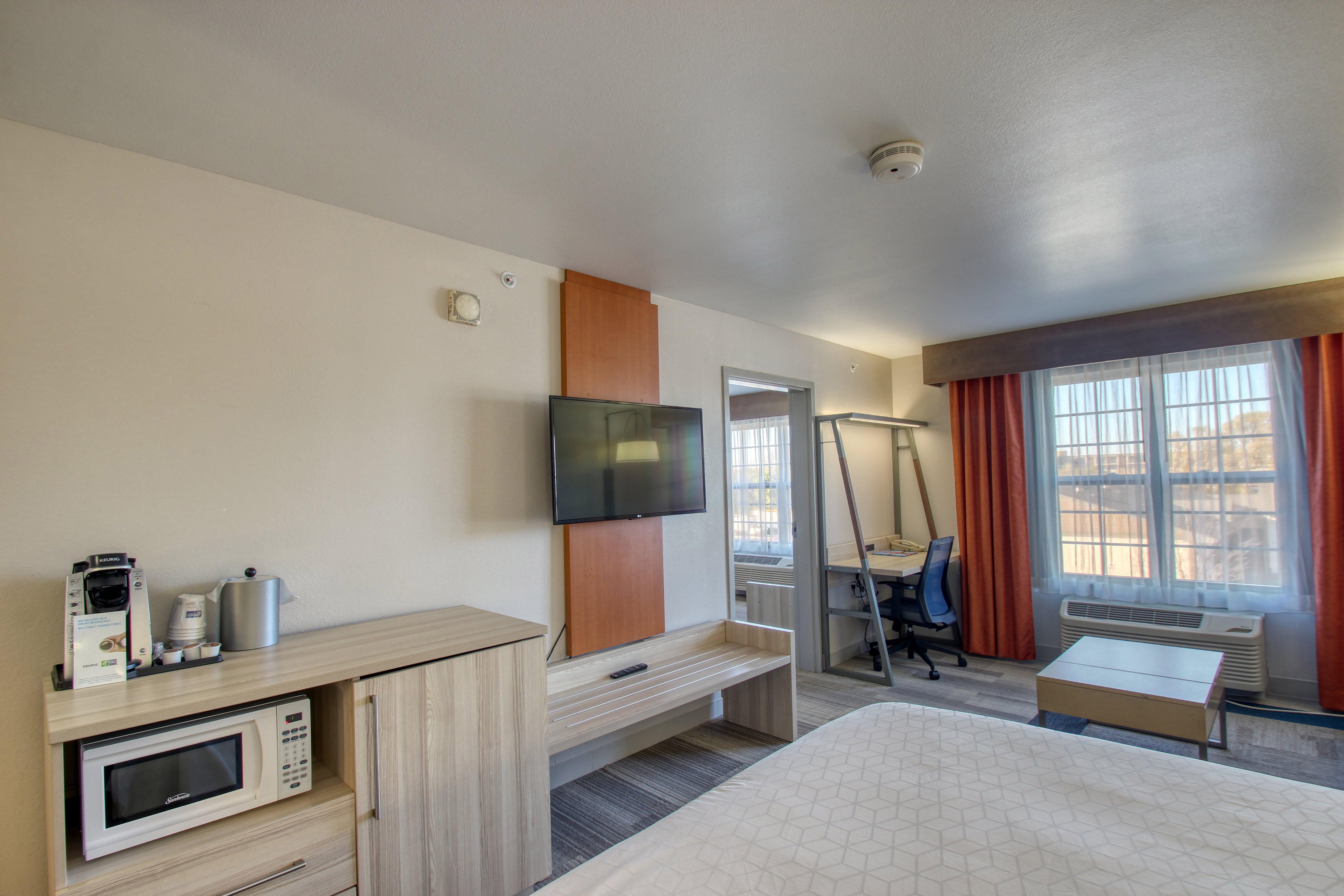 Holiday Inn Express Hotel & Suites Milwaukee Airport By Ihg Екстериор снимка