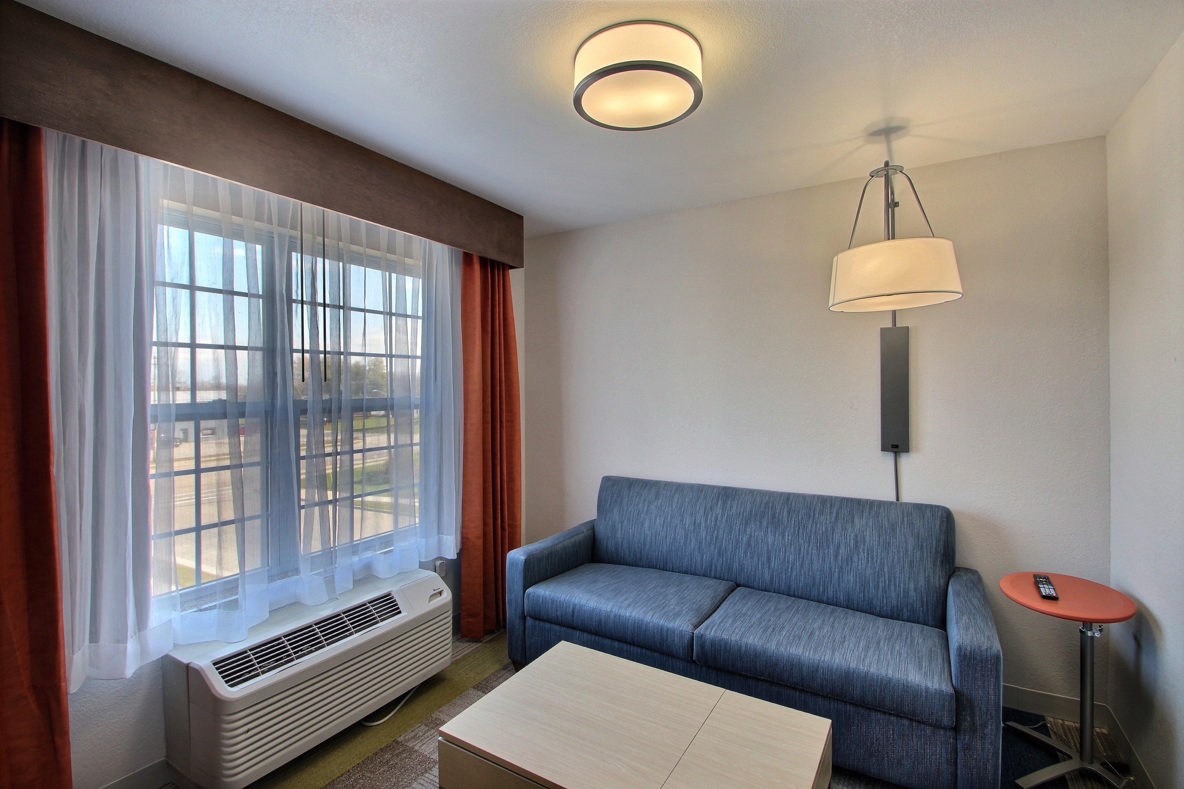 Holiday Inn Express Hotel & Suites Milwaukee Airport By Ihg Екстериор снимка
