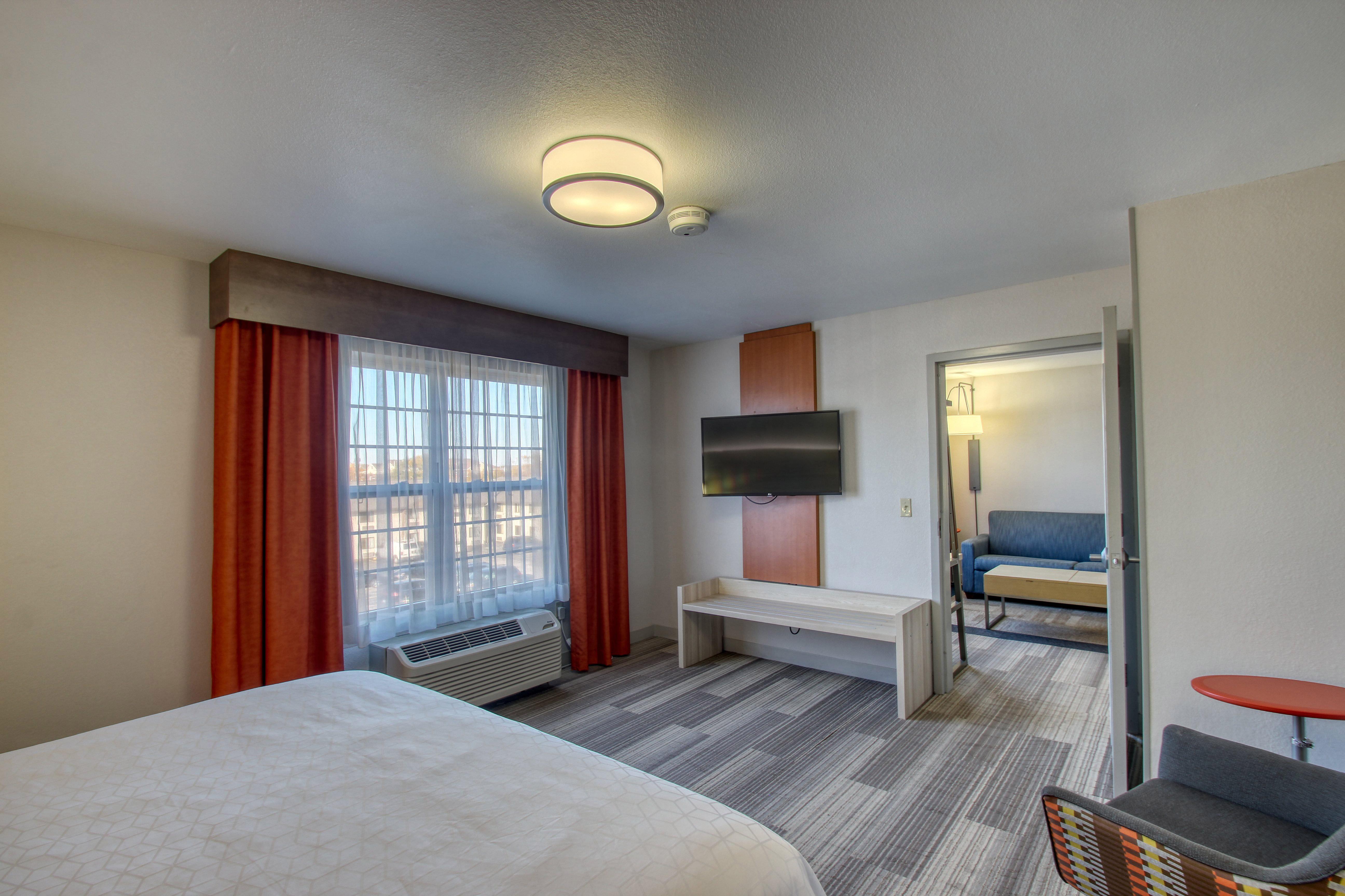 Holiday Inn Express Hotel & Suites Milwaukee Airport By Ihg Екстериор снимка