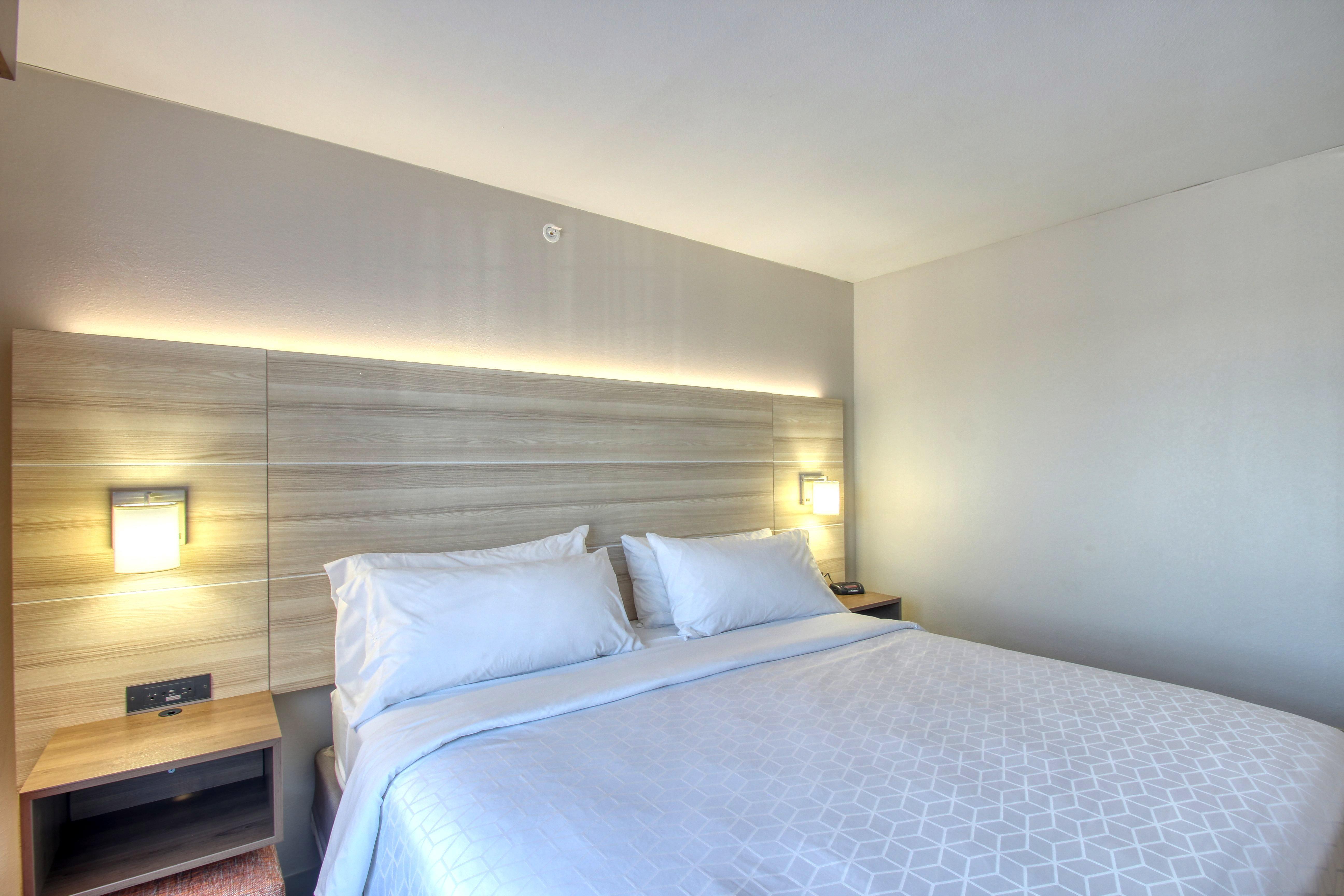 Holiday Inn Express Hotel & Suites Milwaukee Airport By Ihg Екстериор снимка