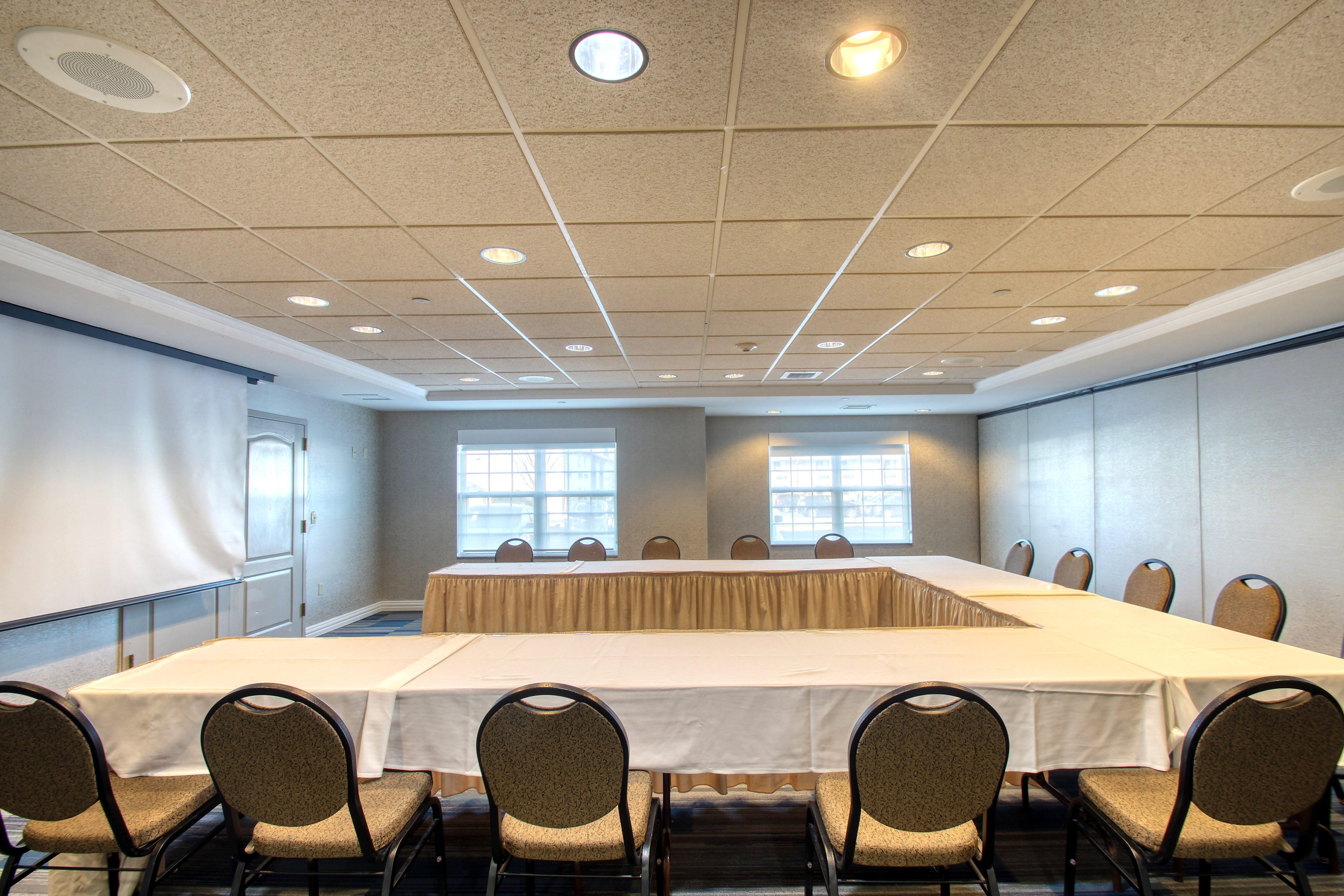 Holiday Inn Express Hotel & Suites Milwaukee Airport By Ihg Екстериор снимка