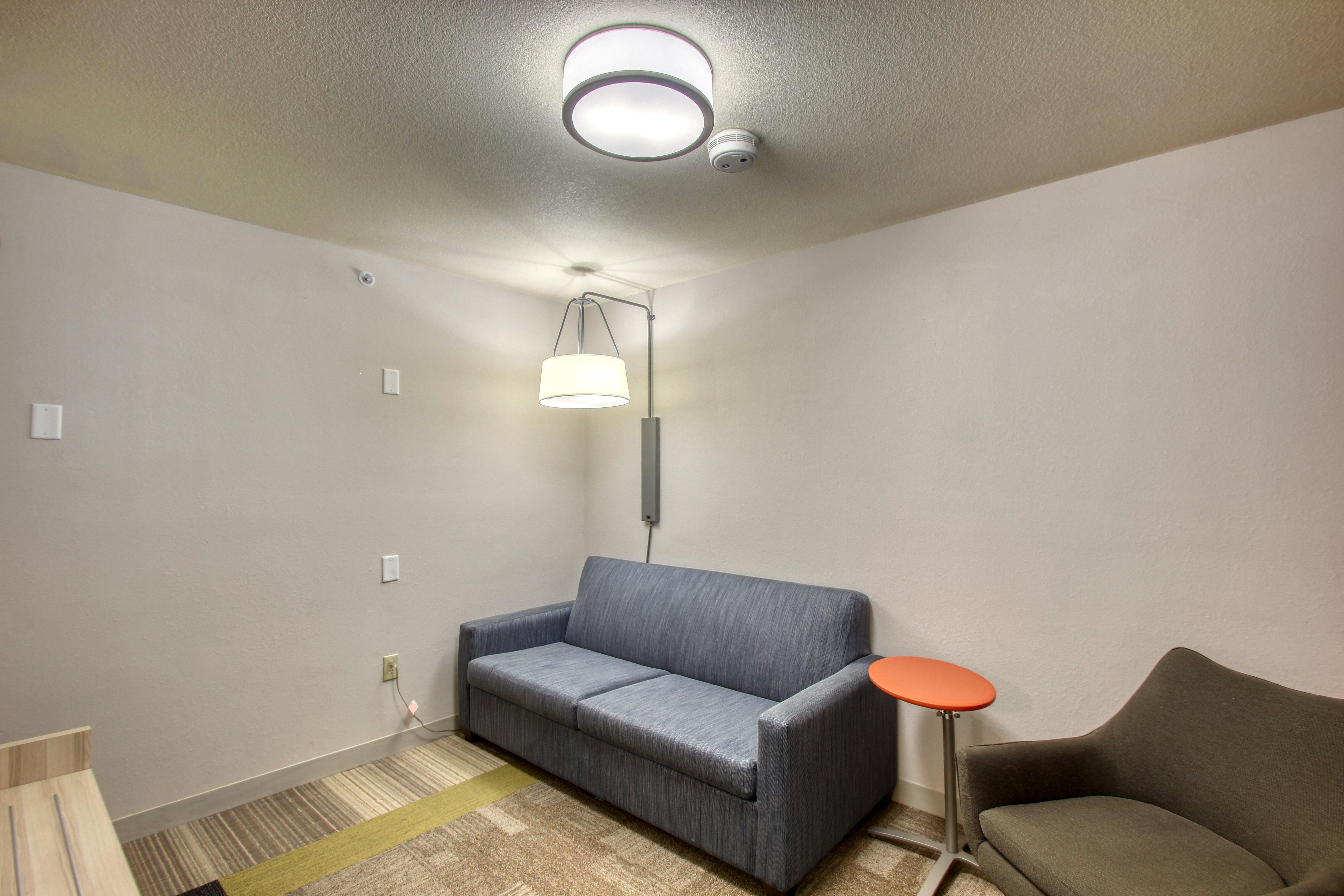 Holiday Inn Express Hotel & Suites Milwaukee Airport By Ihg Екстериор снимка